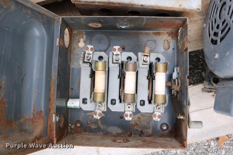 image for item EE9964 Tools