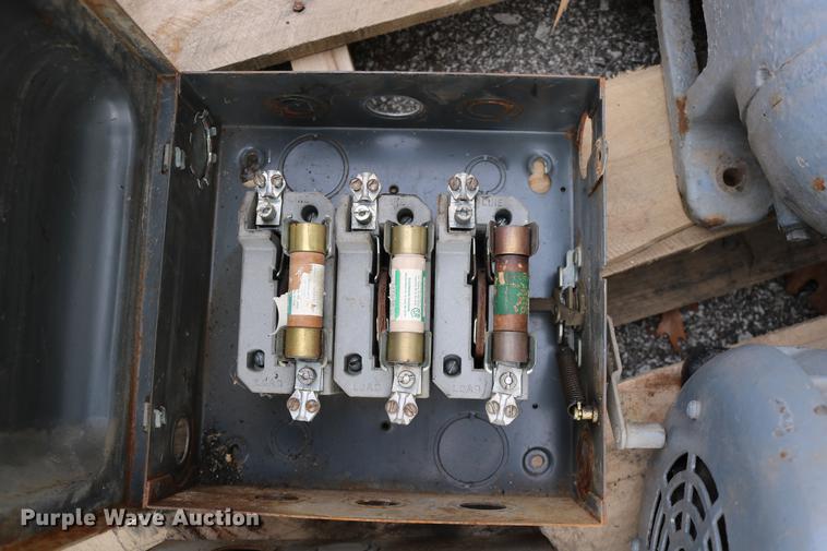 image for item EE9964 Tools