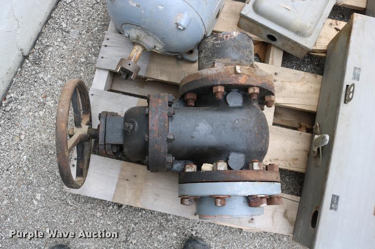 image for item EE9964 Tools