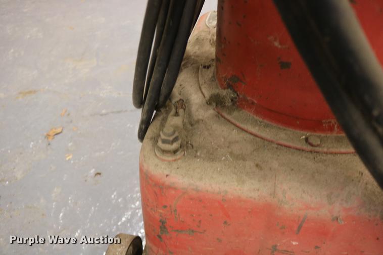 image for item EE9968 Lincoln Lincwelder DC 250MK welder