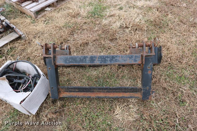 image for item EE9977 Automotive parts