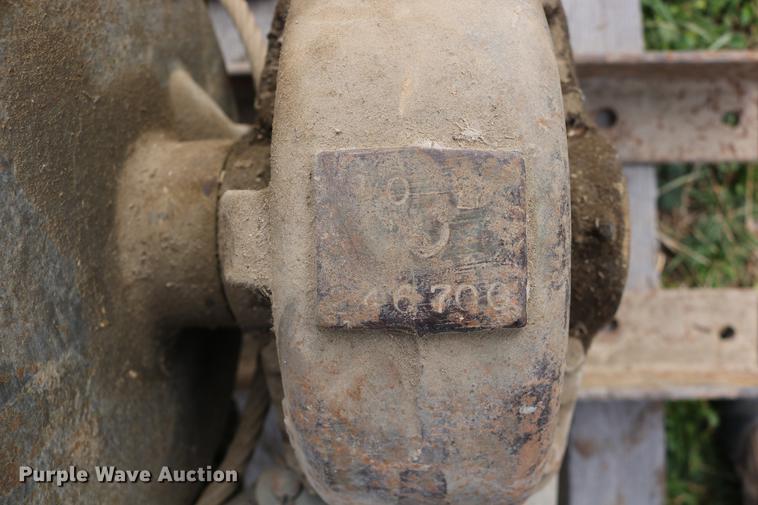 image for item EE9979 Tulsa winch