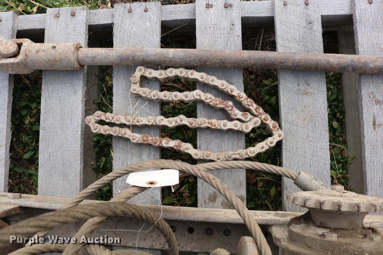 image for item EE9979 Tulsa winch