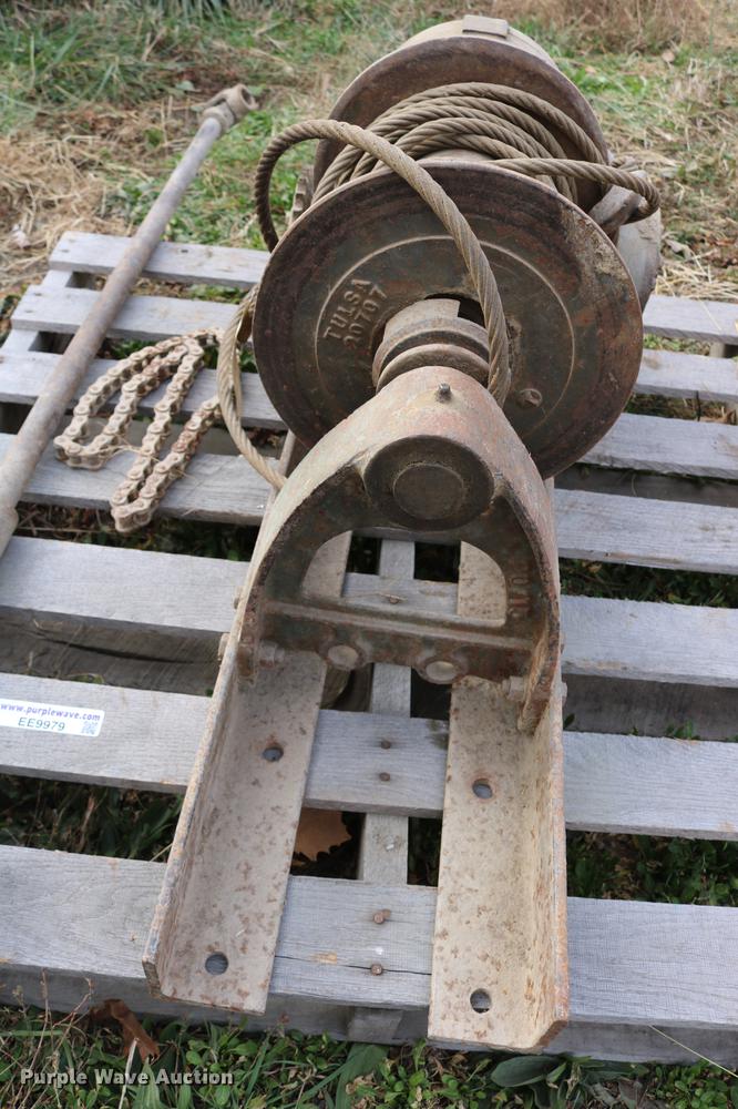 image for item EE9979 Tulsa winch