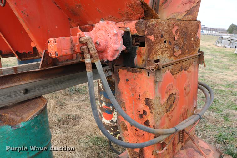 image for item EE9981 Warren E/HC2400-14 spreader