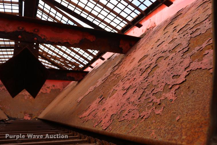 image for item EE9981 Warren E/HC2400-14 spreader