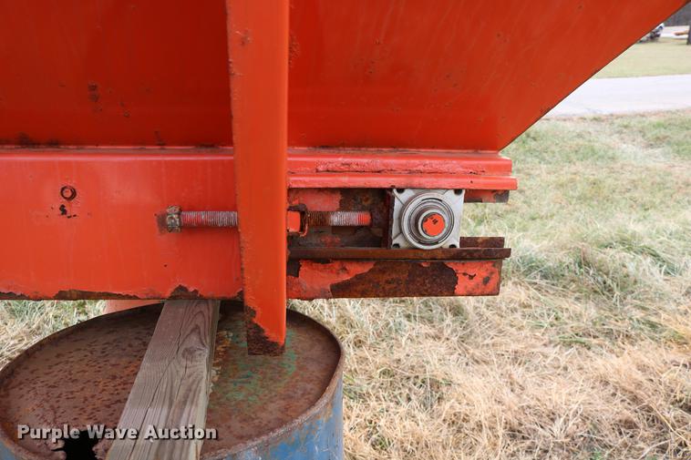 image for item EE9981 Warren E/HC2400-14 spreader