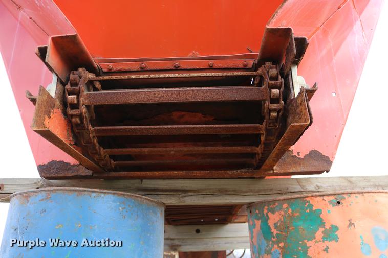 image for item EE9981 Warren E/HC2400-14 spreader