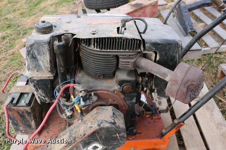 image for item EE9982 Concrete saw