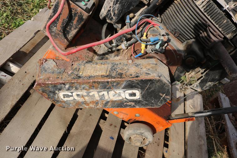 image for item EE9982 Concrete saw