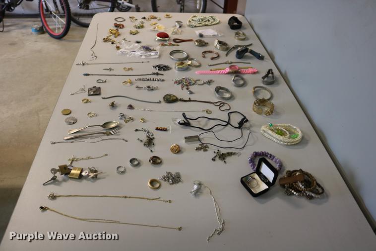 image for item EE9989 Jewelry