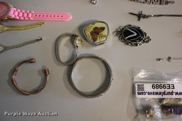 image for item EE9989 Jewelry