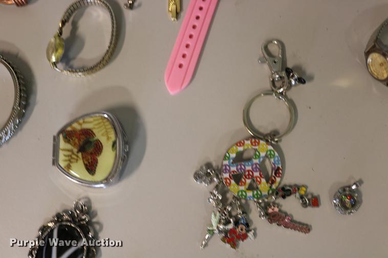 image for item EE9989 Jewelry