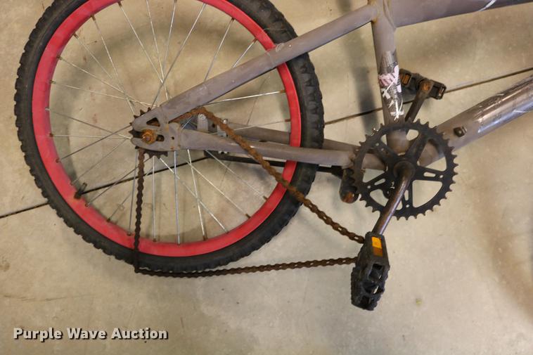 image for item EE9991 (2) bicycles