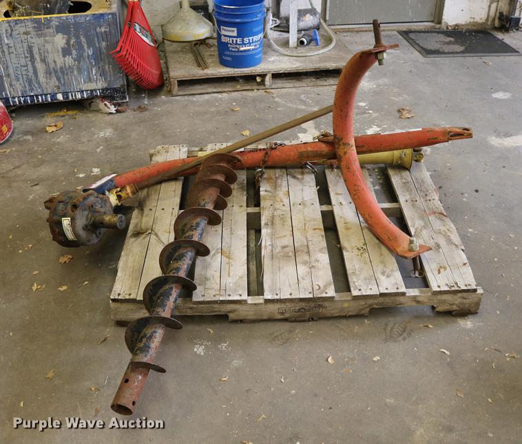 image for item EE9996 Tractor Supply auger