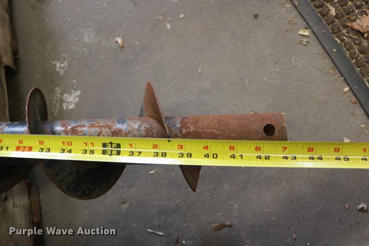 image for item EE9996 Tractor Supply auger