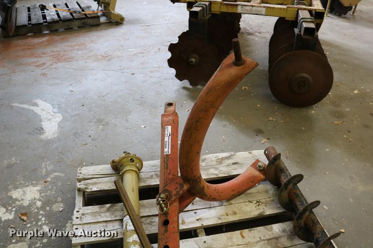 image for item EE9996 Tractor Supply auger