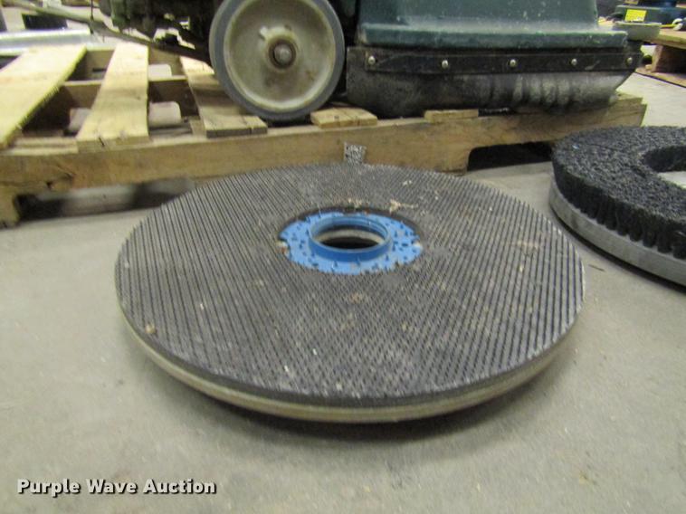 image for item EE9999 Nobles Speed Scrub 2001 floor scrubber