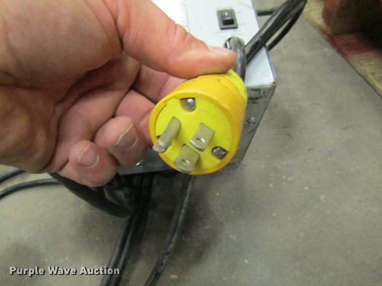 image for item EE9999 Nobles Speed Scrub 2001 floor scrubber