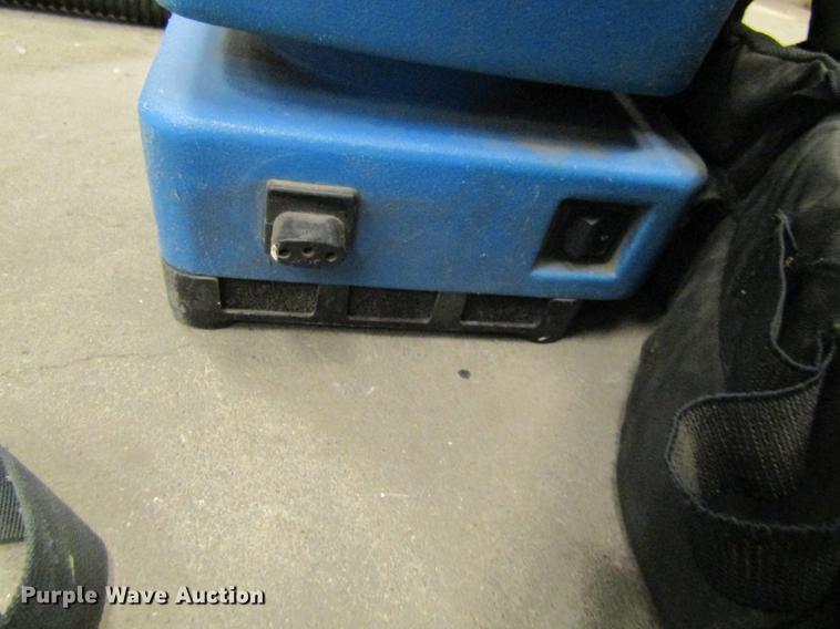 image for item EH9502 Cleaning equipment