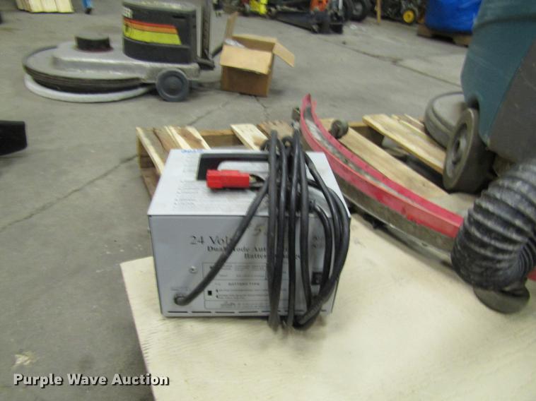 image for item EH9502 Cleaning equipment