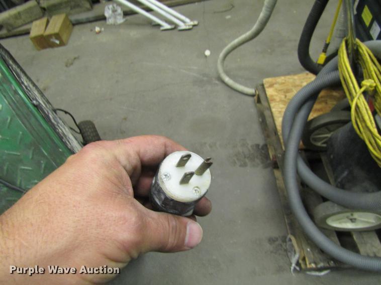 image for item EH9506 (3) barrel fans