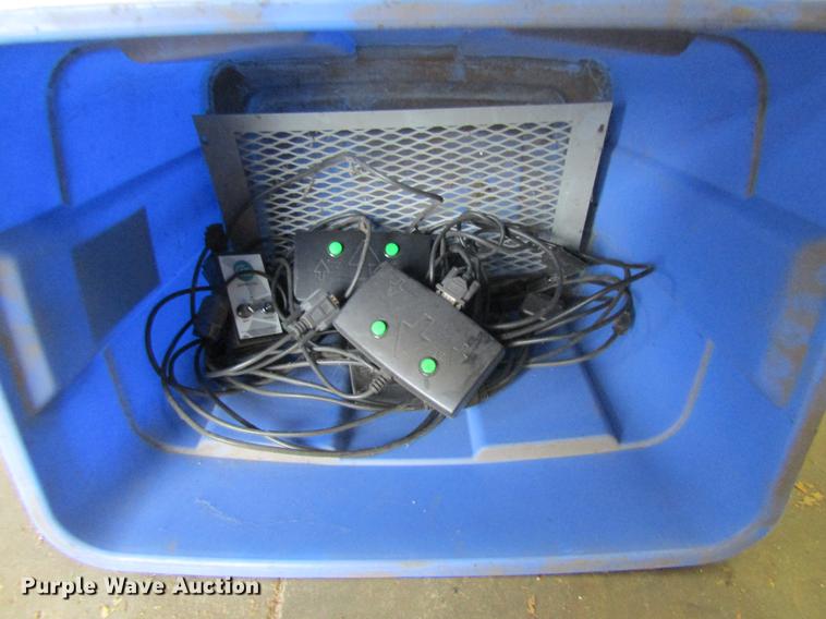 image for item EH9511 Cobalt Flux hand dance pro