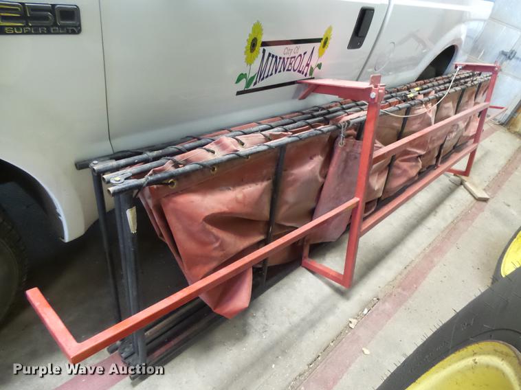 image for item G1981 Fol-Da-Tank