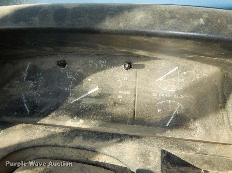 image for item J5544 1994 Ford F150 XL pickup truck