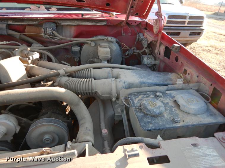 image for item J5544 1994 Ford F150 XL pickup truck