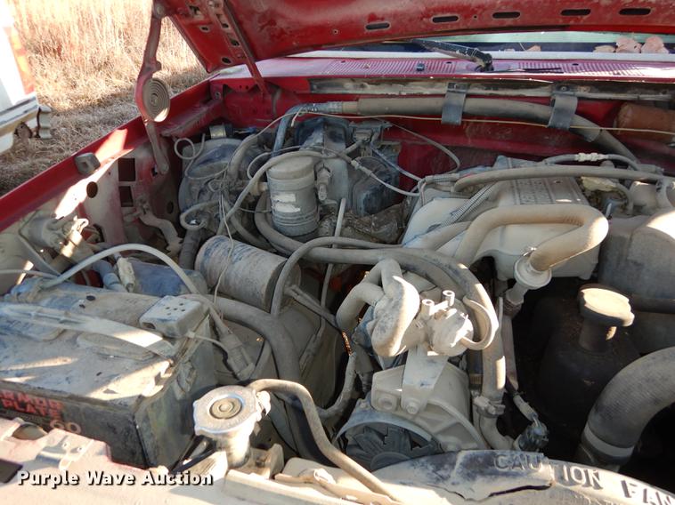 image for item J5544 1994 Ford F150 XL pickup truck