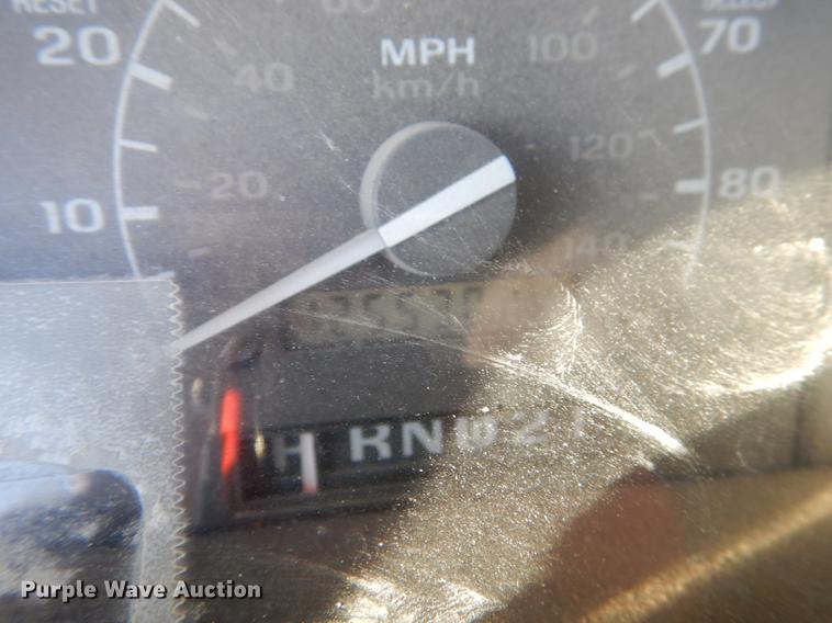 image for item J5545 1993 Ford F150 XL pickup truck