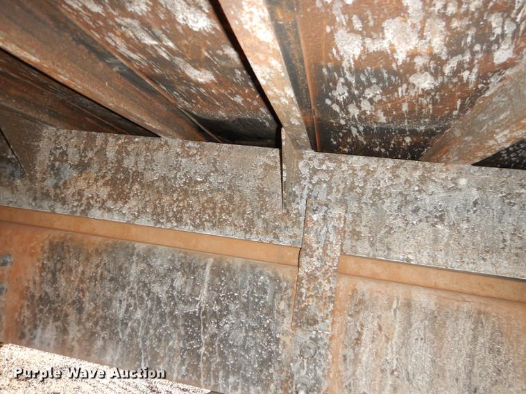 image for item J5564 2002 Sterling L8500 tree grapple truck