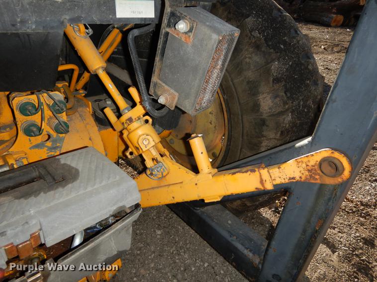 image for item J5580 John Deere 2755 tractor