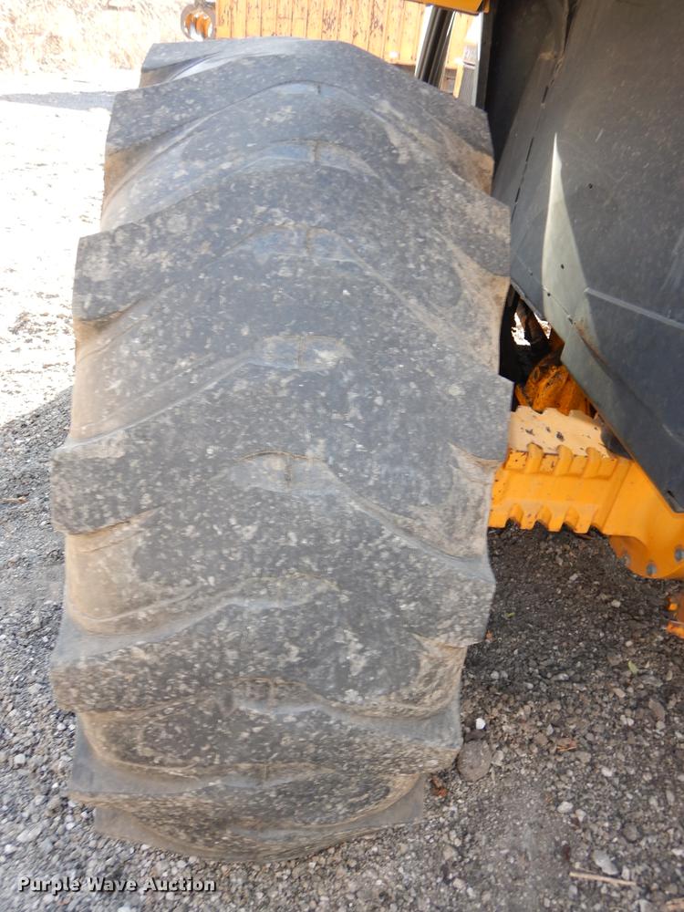 image for item J5580 John Deere 2755 tractor