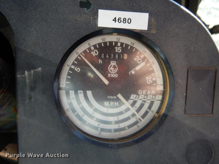 image for item J5580 John Deere 2755 tractor