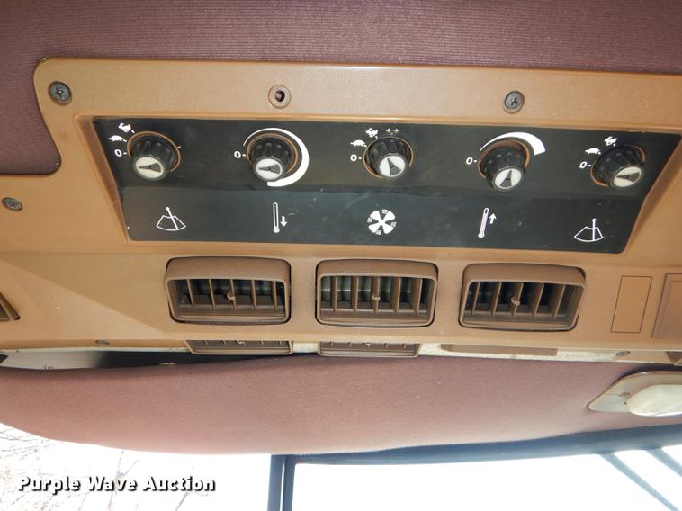 image for item J5580 John Deere 2755 tractor