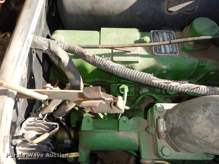 image for item J5582 1995 John Deere 970 tractor