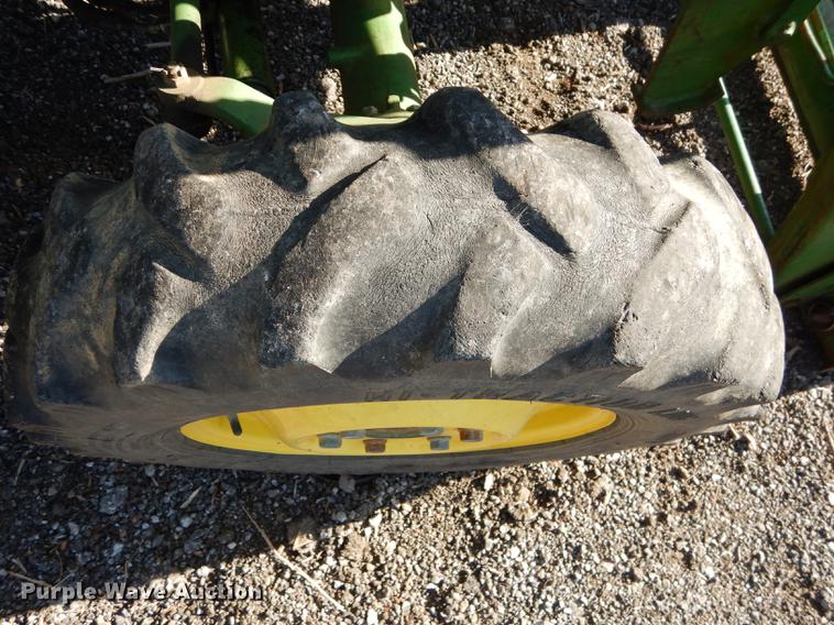 image for item J5582 1995 John Deere 970 tractor