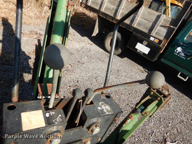 image for item J5582 1995 John Deere 970 tractor