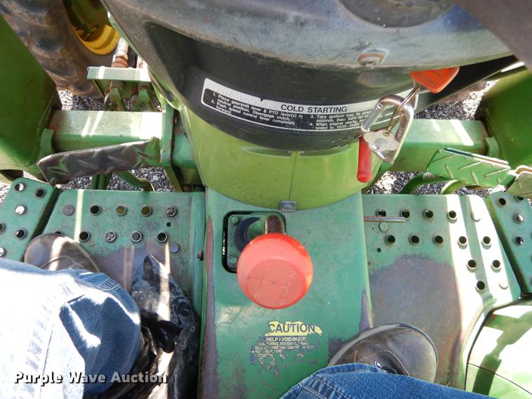 image for item J5582 1995 John Deere 970 tractor