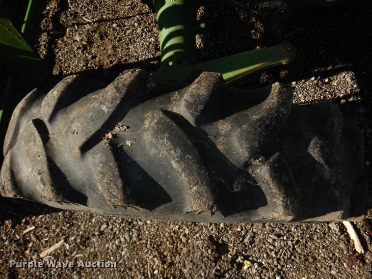 image for item J5582 1995 John Deere 970 tractor