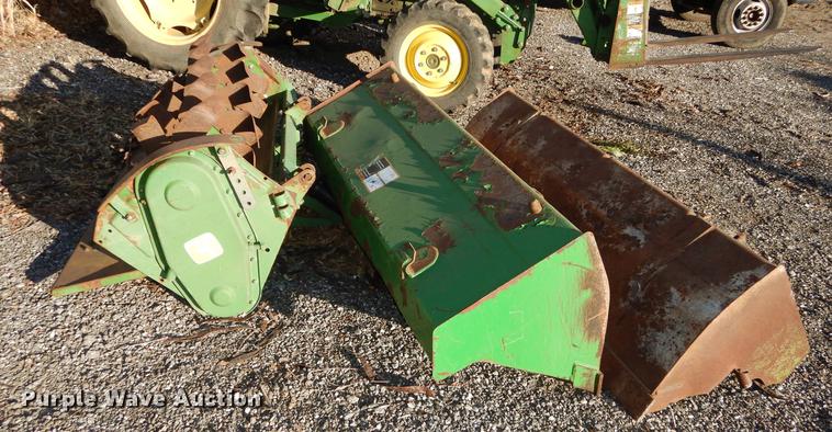 image for item J5582 1995 John Deere 970 tractor