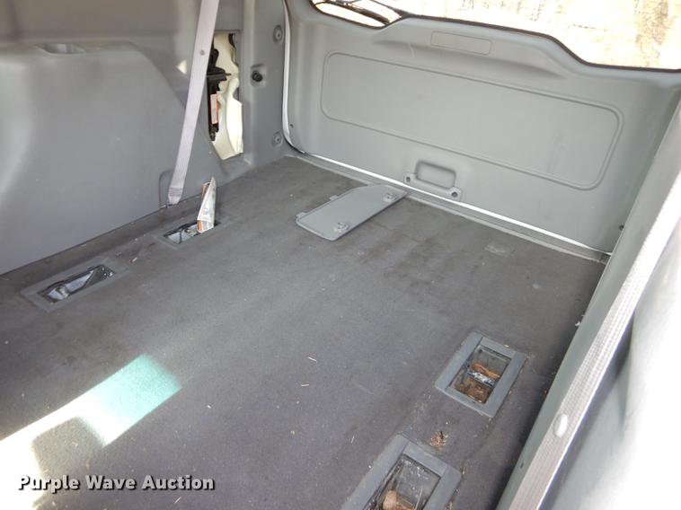 image for item J5583 2001 Ford Windstar LX van