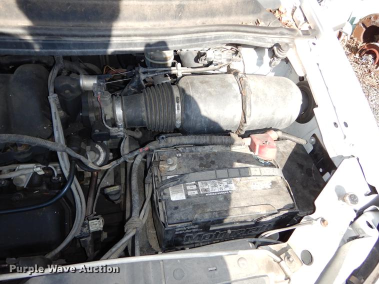 image for item J5583 2001 Ford Windstar LX van