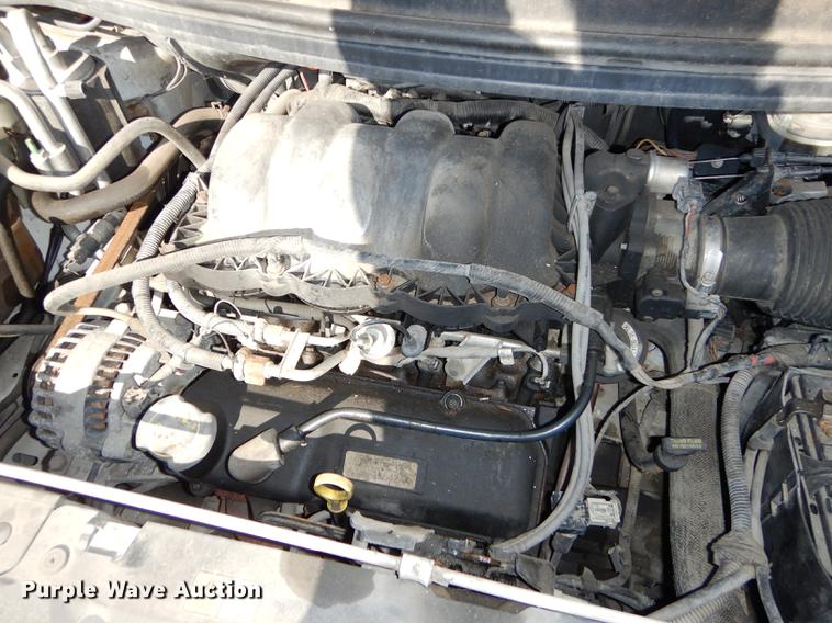 image for item J5583 2001 Ford Windstar LX van