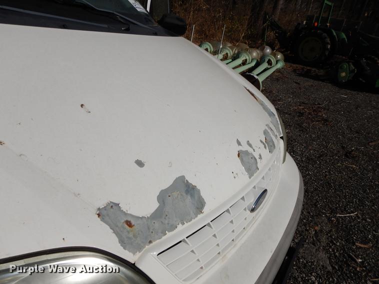 image for item J5583 2001 Ford Windstar LX van