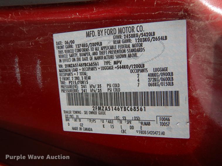 image for item J5585 2000 Ford Windstar van
