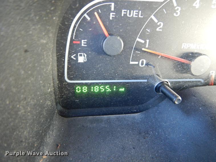 image for item J5593 2000 Ford Windstar van