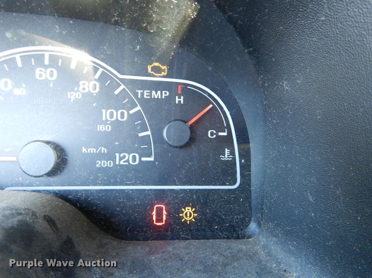 image for item J5593 2000 Ford Windstar van